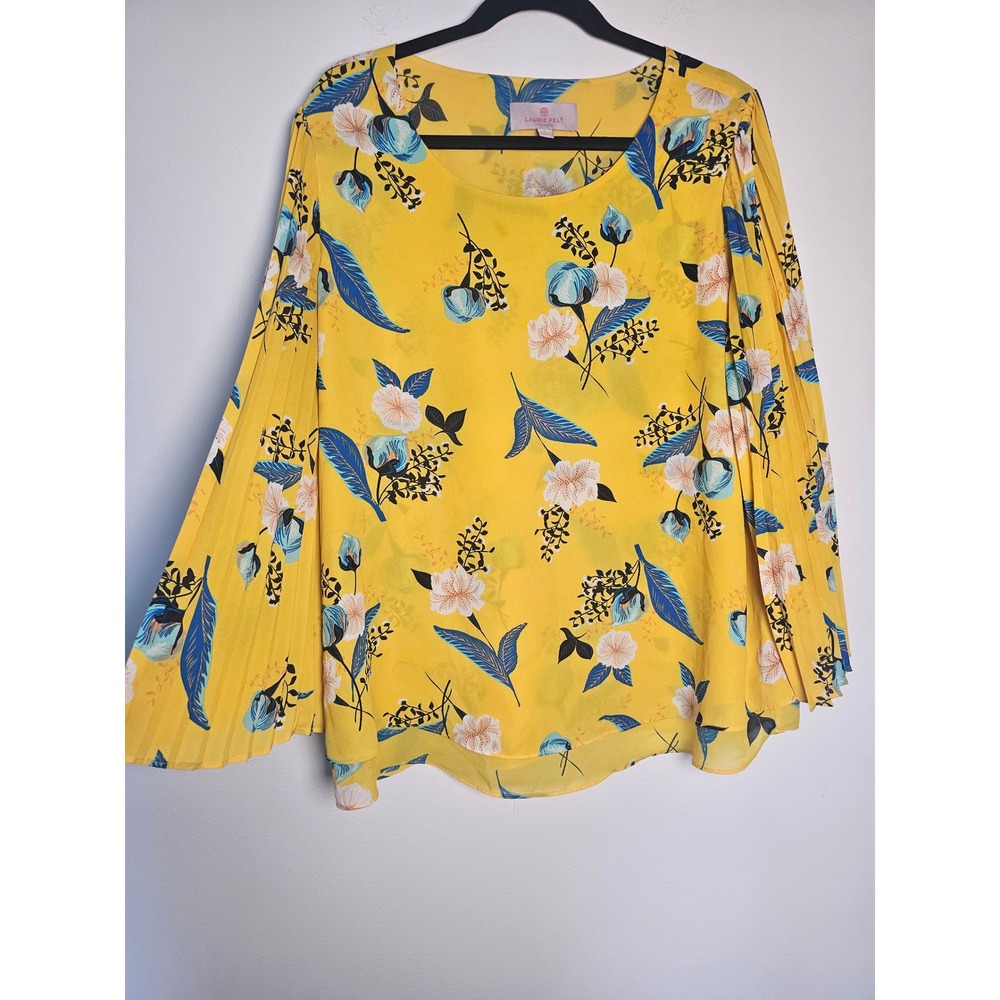 Laurie Felt Floral Blouse Womens Large Yellow Pleated Bell Sleeve Scoop Neck
